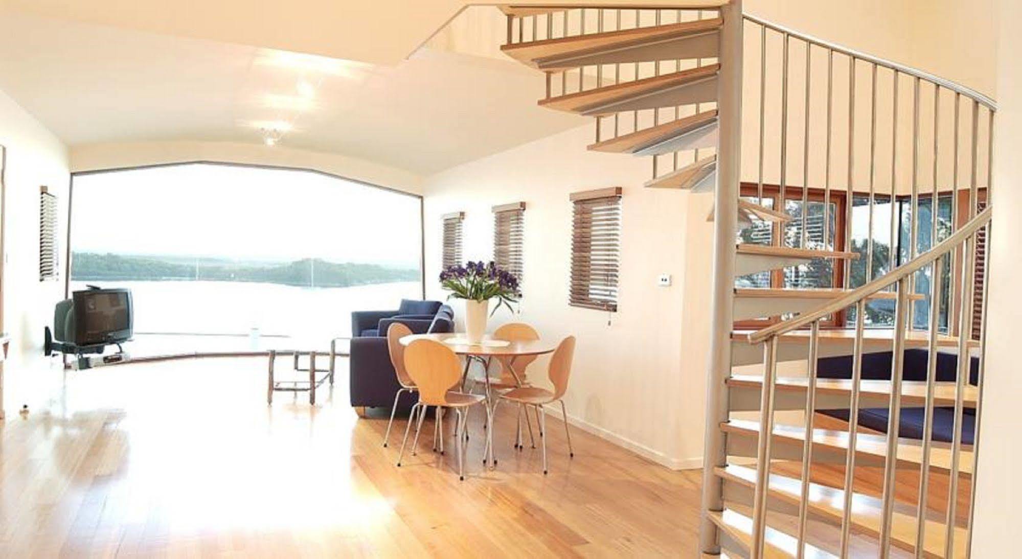 Wheelhouse Apartments Strahan Εξωτερικό φωτογραφία