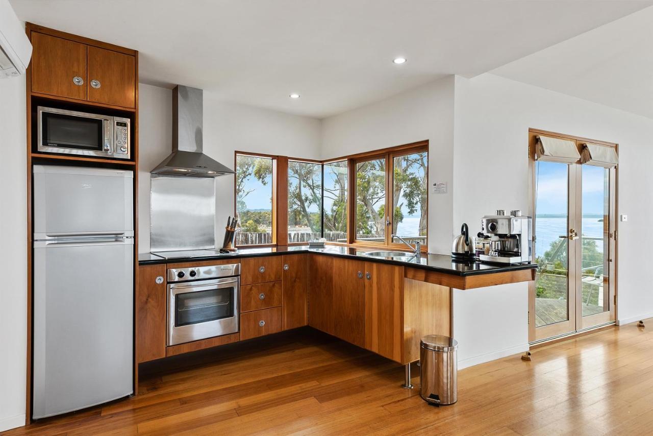 Wheelhouse Apartments Strahan Εξωτερικό φωτογραφία