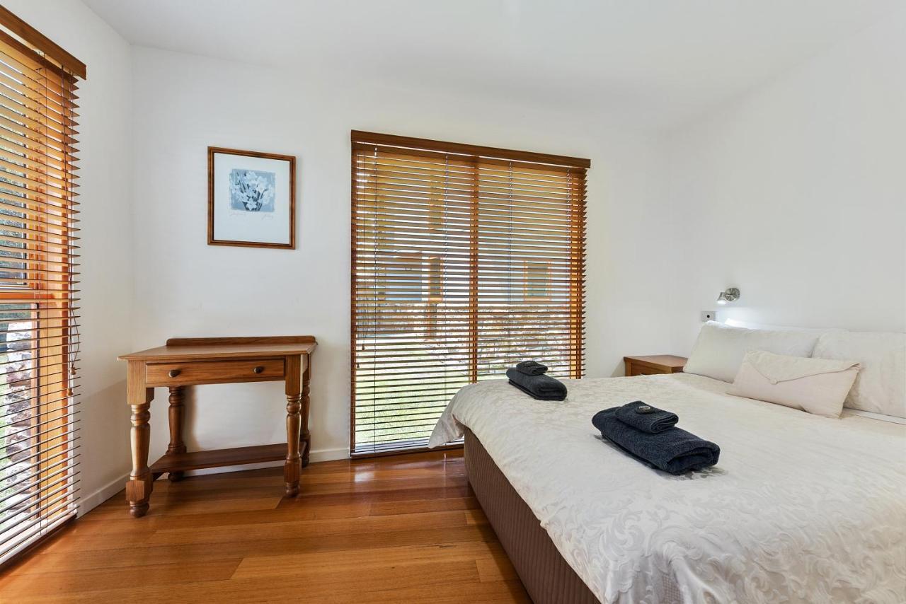 Wheelhouse Apartments Strahan Εξωτερικό φωτογραφία